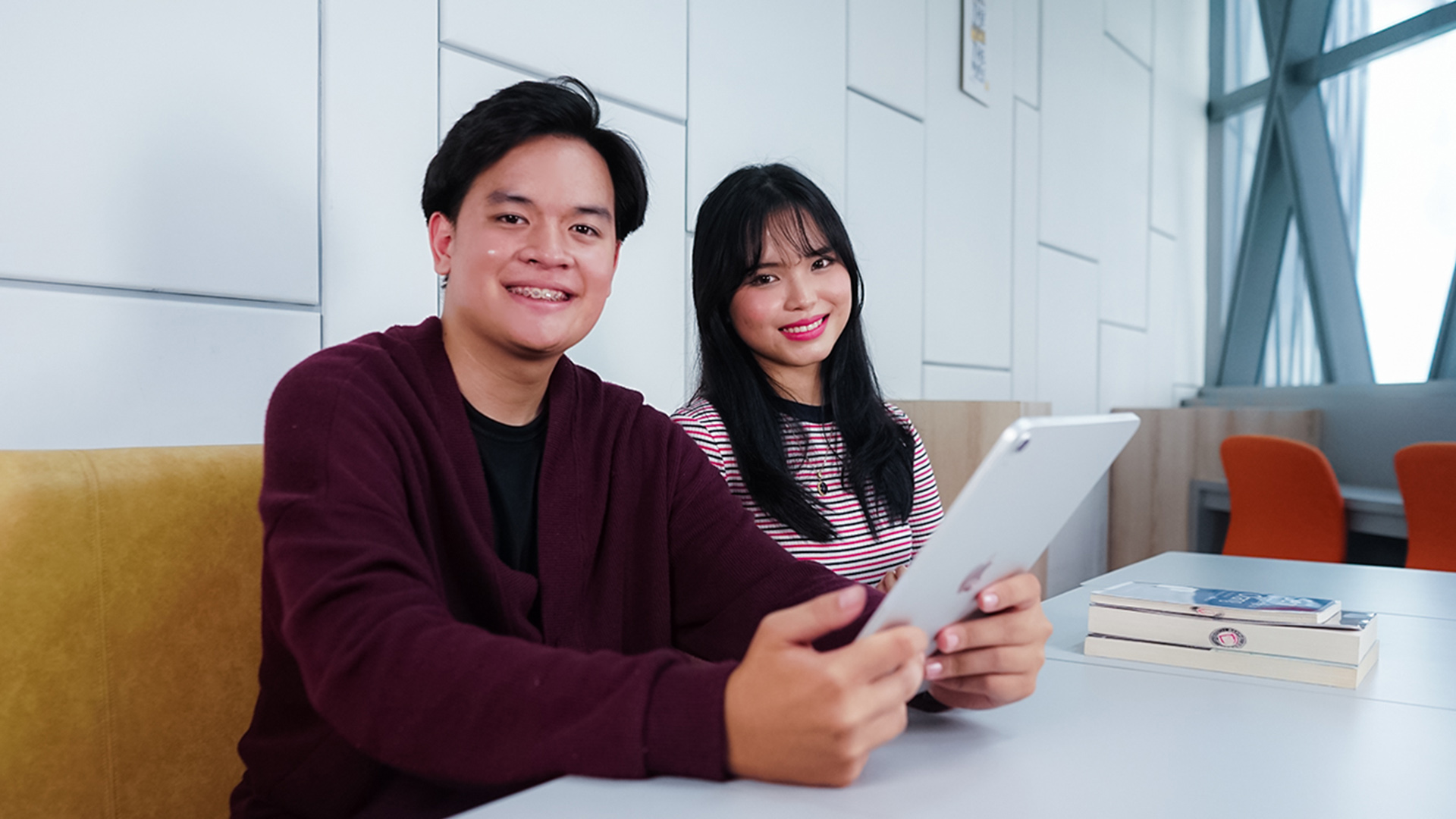 Pemasaran Digital di Bakrie University: Belajar Strategi Branding dari Praktisi Media